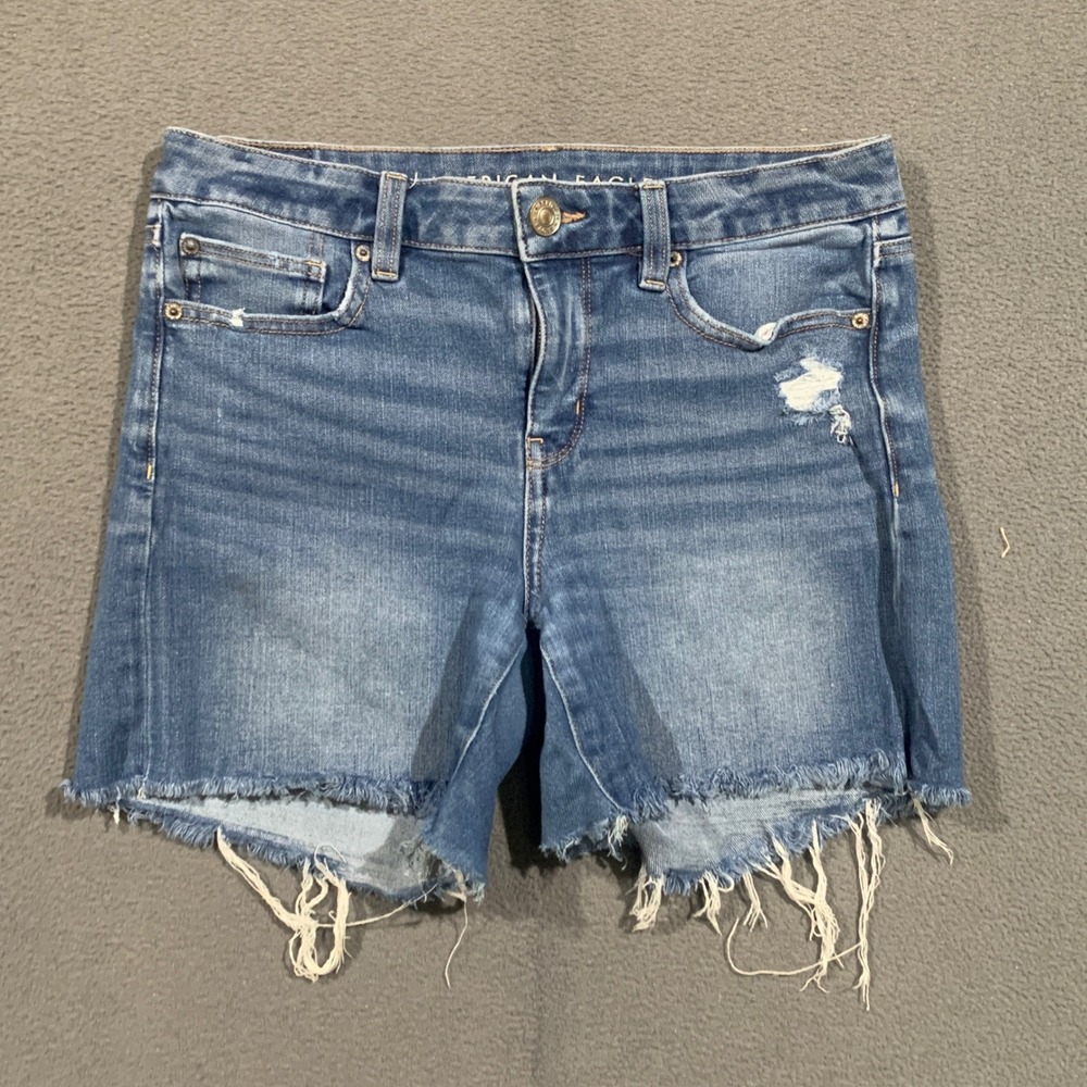 American Eagle The Dream Jean Midi Shorts Womens 10 Distressed Denim Medium Wash